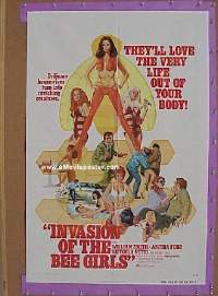 #2461 INVASION OF THE BEE GIRLS 1sh '73 Smith