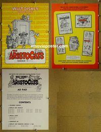 #A065 ARISTOCATS pressbook '71 Walt Disney