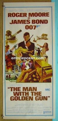K635 MAN WITH THE GOLDEN GUN Australian daybill movie poster '74 Bond