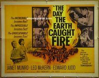 h124 DAY THE EARTH CAUGHT FIRE half-sheet movie poster '62 Janet Munro