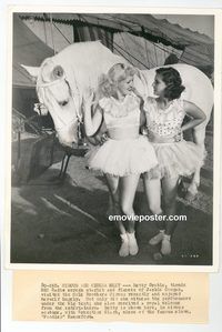 j877 BETTY GRABLE #2 vintage 8x10 still '36 at Cole Brothers Circus!