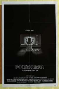t735 POLTERGEIST style B one-sheet movie poster '82 Hooper, They're here!