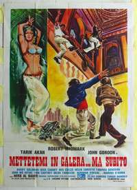 k445 METTETEMI IN GALERA Italian one-panel movie poster '76 belly dancer!