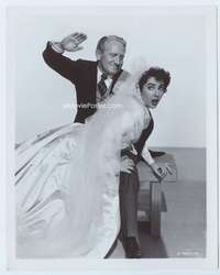 g058 FATHER OF THE BRIDE candid 8x10 movie still '50 Liz, Tracy