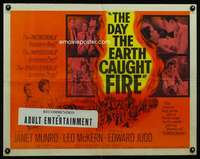 m010 DAY THE EARTH CAUGHT FIRE half-sheet movie poster '62 English sci-fi!