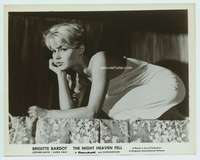 m182 NIGHT HEAVEN FELL 8x10 movie still '58 hottest Brigitte Bardot!