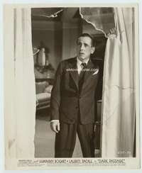 m075 DARK PASSAGE 8x10 movie still '47 Humphrey Bogart close up!