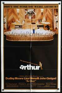 m043 ARTHUR style B one-sheet movie poster '81 drunken Dudley Moore in bath with top hat!
