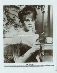 n093 CAT BALLOU 8x10 movie still R92 Jane Fonda close up with gun!