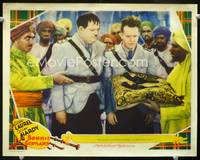 w005 BONNIE SCOTLAND movie lobby card '35 great close image of Stan Laurel & Oliver Hardy!