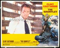 z430 GAUNTLET movie lobby card #2 '77 great beat up Clint Eastwood close up!