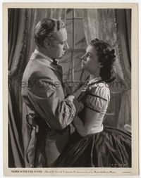 1b108 GONE WITH THE WIND 8x10.25 '39 great romantic close portrait of Vivien Leigh & Leslie Howard!