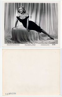 1r071 ASPHALT JUNGLE 8x10 '50 incredibly classic close sexiest shot of Marilyn Monroe reclining!