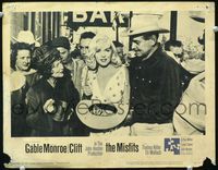 1r055 MISFITS LC #5 '61 sexy Marilyn Monroe holds collecting money in hat, Clark Gable looks on!