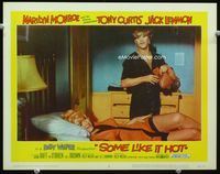 1r021 SOME LIKE IT HOT lobby card #6 '59 Jack Lemmon with sexiest Marilyn Monroe wriggling in bed!