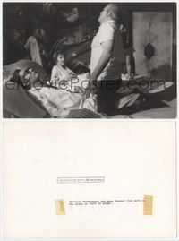 1t039 CITY OF WOMEN deluxe candid 8x11.75 '80 Federico Fellini makes love to Marcello Mastroianni!