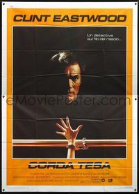 2b192 TIGHTROPE Italian two-panel '84 Clint Eastwood is a cop on the edge, cool handcuff image!