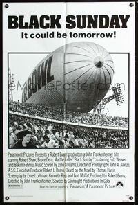 2c137 BLACK SUNDAY 1sh '77 John Frankenheimer, Goodyear Blimp zeppelin disaster at the Super Bowl!
