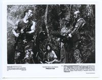 2d171 PREDATOR 8x10.25 movie still '87 Arnold Schwarzenegger & Carl Weathers in jungle!
