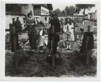 2d195 SOMETHING FOR EVERYONE 8x9.25 still '70 Angela Lansbury, Michael York & family in graveyard!