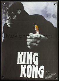 2o315 KING KONG Czech 23x33 '76 great completely different art of giant ape holding Jessica Lange!