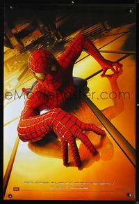 2o920 SPIDER-MAN DS reproduction poster '02 Tobey Maguire crawling up wall, Marvel Comics!