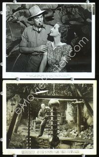 2q594 DOCTOR CYCLOPS 2 8x10s '40 Albert Dekker in his lab with wacky machines, plus Janice Logan!