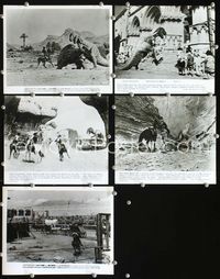 2q522 VALLEY OF GWANGI 5 8x10 stills '69 Ray Harryhausen, wonderful images of dinosaurs attacking!