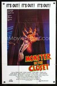 3g535 MONSTER IN THE CLOSET 1sheet '86 Troma, cool artwork of monster hand reaching out from closet!
