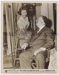 3m412 STRANGERS ON A TRAIN candid 8x10 '51 Alfred Hitchcock & his daughter Patricia on movie set!