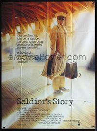 3v672 SOLDIER'S STORY French 1panel '84 full-length image of World War II lawyer Howard E. Rollins!