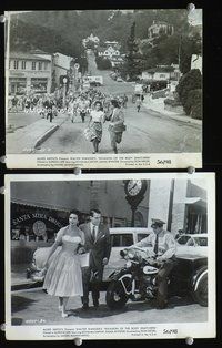3y507 INVASION OF THE BODY SNATCHERS 2 8x10 stills '56 two images of Kevin McCarthy & Dana Wynter!