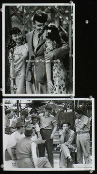 3y879 TOO HOT TO HANDLE 2 8x10 stills '38 great images of Clark Gable w/two Asian girls, smoking!