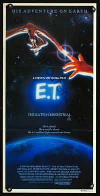 4d551 E.T. THE EXTRA TERRESTRIAL Australian daybill '82 Steven Spielberg classic, John Alvin art!