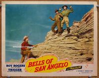 4f436 BELLS OF SAN ANGELO LC #7 '47 Roy Rogers has two bad guys at gunpoint trapped on rocky ridge!