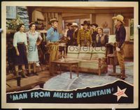 4f764 MAN FROM MUSIC MOUNTAIN LC '43 Roy Rogers holds bad guy at gunpoint as many others watch!