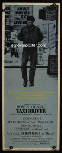 4w644 TAXI DRIVER insert '76 Robert De Niro walks alone in NYC, Martin Scorsese classic!