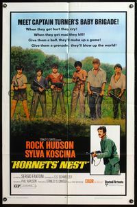 4y359 HORNETS' NEST 1sh '70 Rock Hudson, great image of six teens with machine guns!