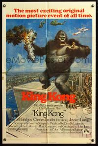 4y459 KING KONG 1sh '76 John Berkey art of BIG Ape on the Twin Towers!