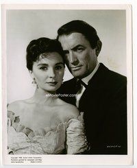 5j066 BIG COUNTRY 8x10 still '58 portrait of Gregory Peck & Jean Simmons looking solemn!
