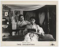 5j598 TWO DAUGHTERS 8x10.25 still '63 Satyajit Ray's Teen Kanya Indian family relationship comedy!