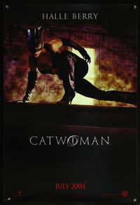 5m228 CATWOMAN DS teaser 1sh '04 sexy Halle Berry as DC comics character on the prowl!