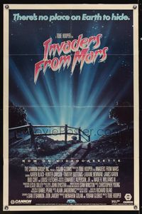 6k438 INVADERS FROM MARS video 1sh '86 Tobe Hooper, art by Rider, there's no place on Earth to hide!