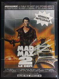 6p585 MAD MAX 2: THE ROAD WARRIOR French 1p R83 different art of Mel Gibson returning as Mad Max!