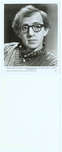 7b144 ANNIE HALL 8x10 still '77 great head & shoulders portrait of star/director Woody Allen!