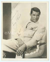 7f026 CARY GRANT signed deluxe 8x10 still '40s great seated portrait in white tuxedo!