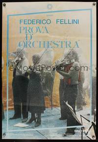 7g429 ORCHESTRA REHEARSAL Italian 1sh '79 Federico Fellini's Prova d'orchestra, c/u of violinists!