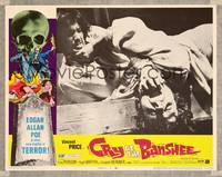 7r238 CRY OF THE BANSHEE LC #5 '70 close up of Vincent Price in intense battle!