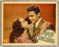 7r430 KING OF THE ZOMBIES LC '41 c/u of Dick Purcell embracing Joan Woodbury in happier times!