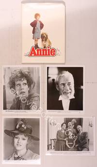 8g153 ANNIE presskit '82 photo of cute Aileen Quinn by Steve Steigman, from Harold Gray's comic!